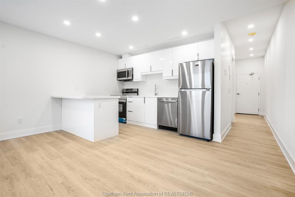 153-king-street-west-chatham-ontario-26012744