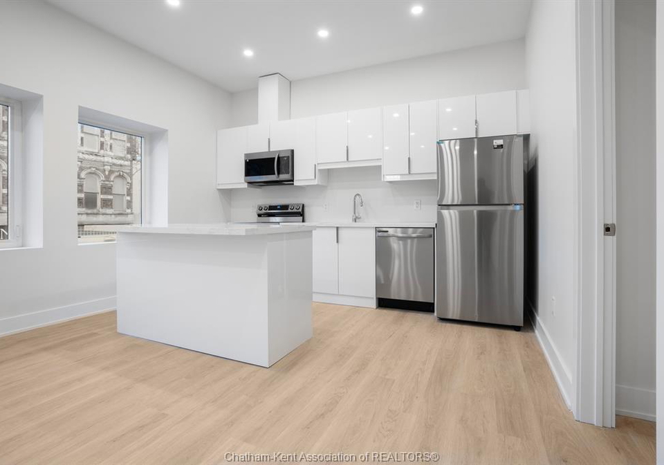153-king-street-chatham-ontario-26012746