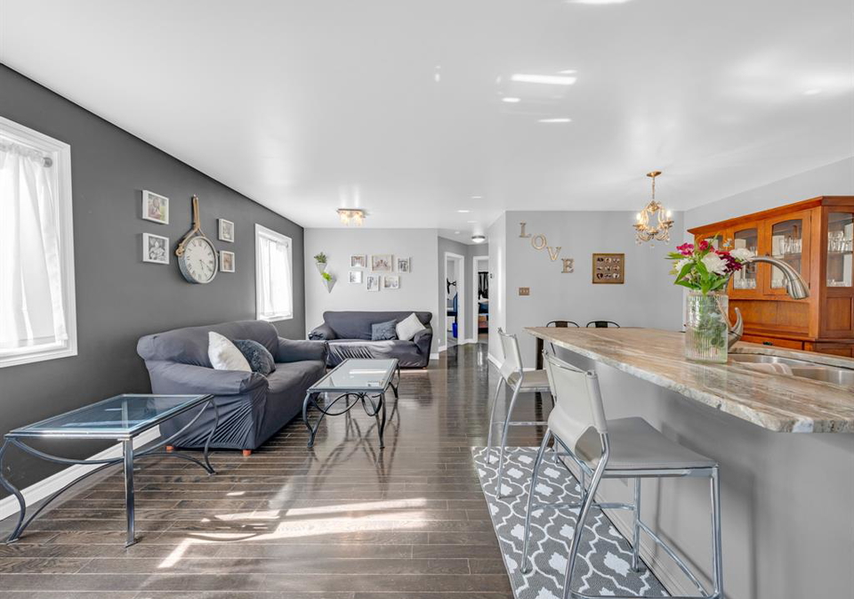 2324-lamont-street-windsor-ontario-26012751