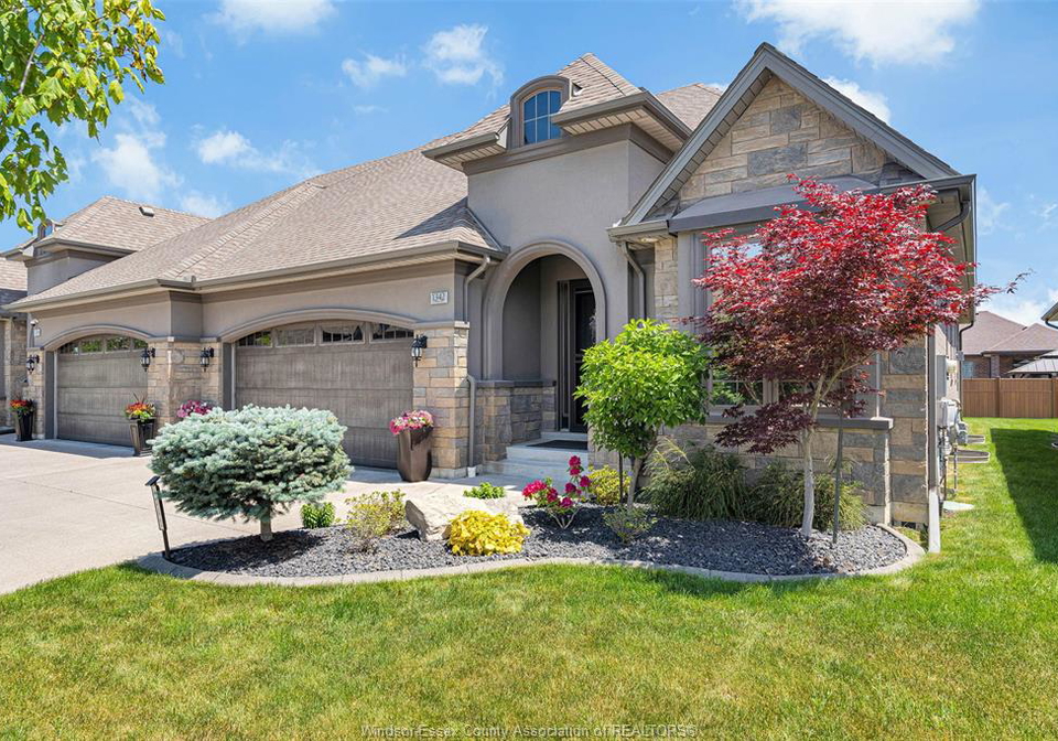 1342-cypress-avenue-windsor-ontario-26012761