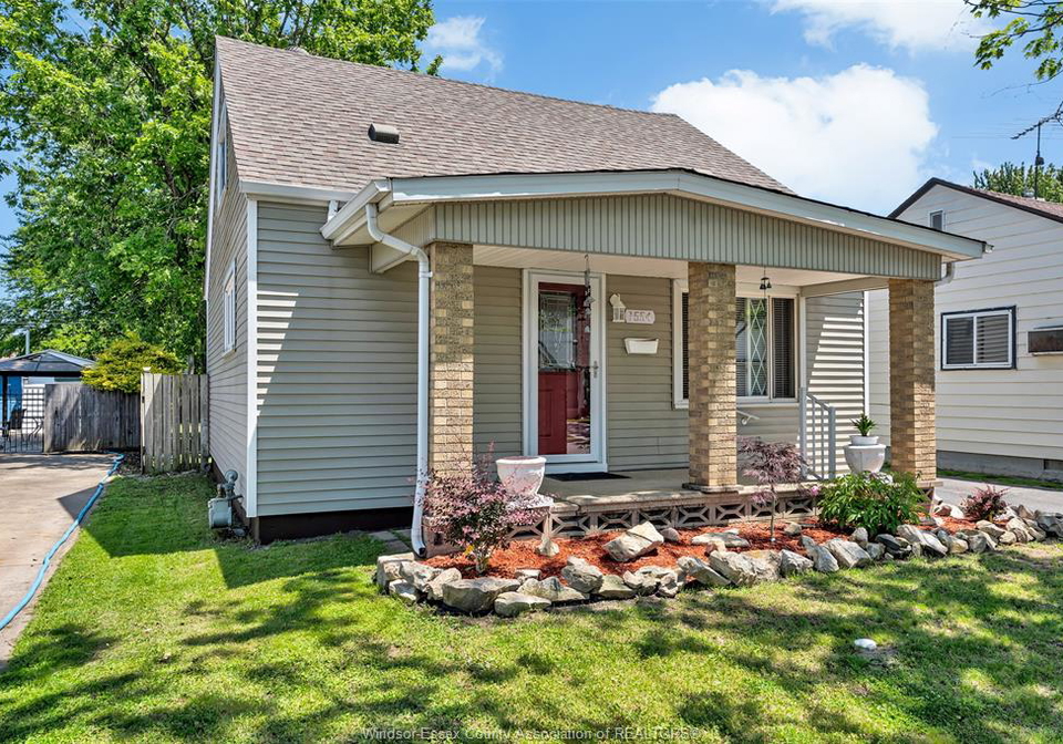 1554-aubin-road-windsor-ontario-26012762