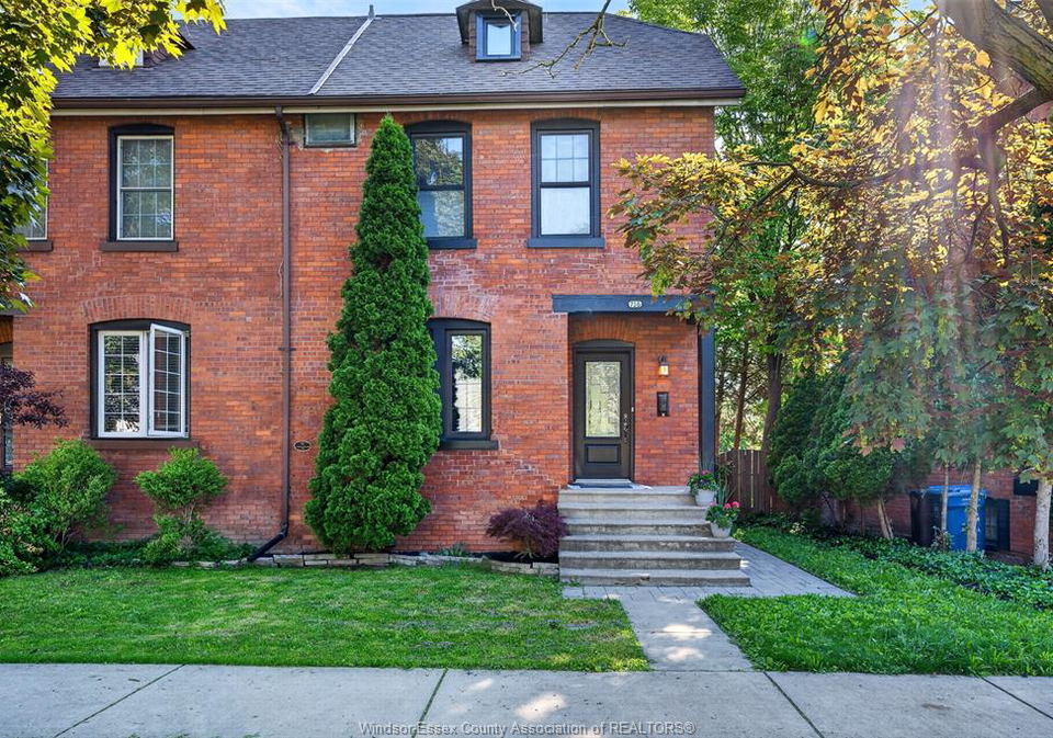 756-monmouth-windsor-ontario-26012775