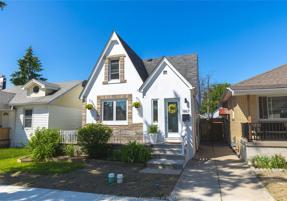 1867-st-luke-windsor-ontario-26012782