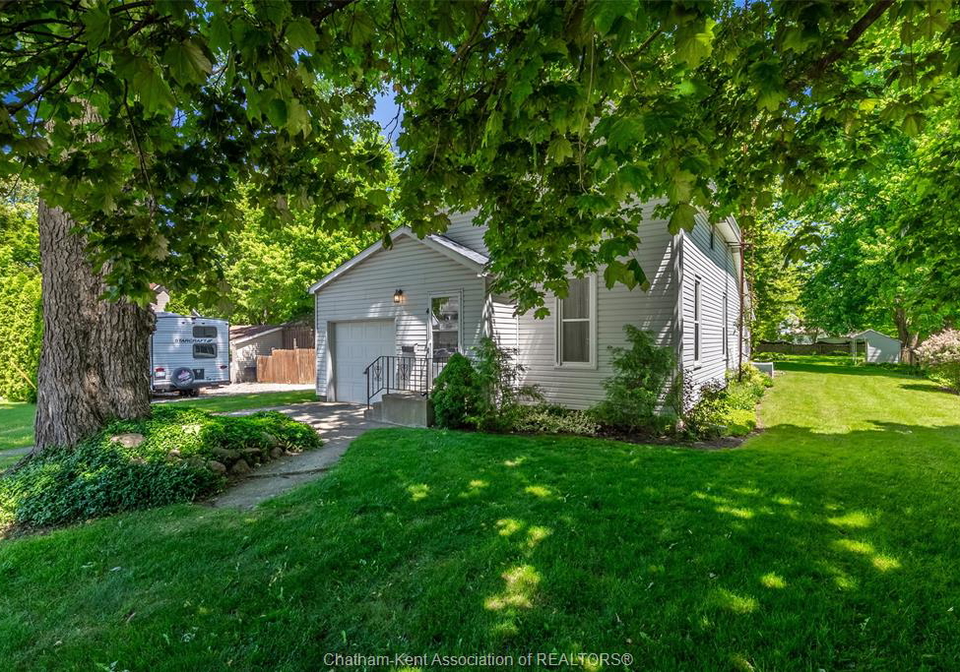 4-maple-street-ridgetown-ontario-26012787