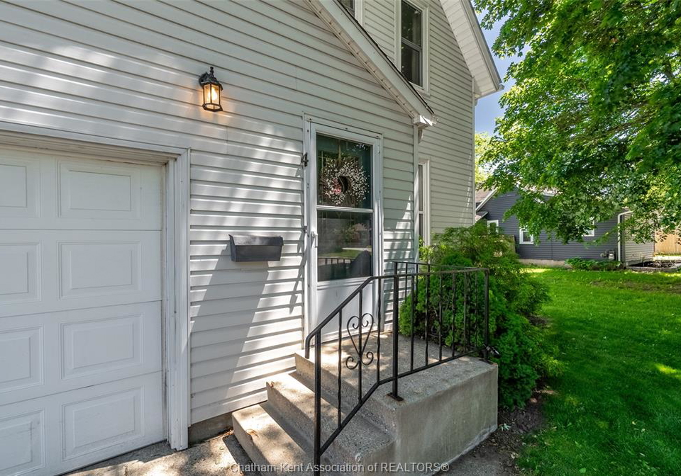 4-maple-street-ridgetown-ontario-26012787