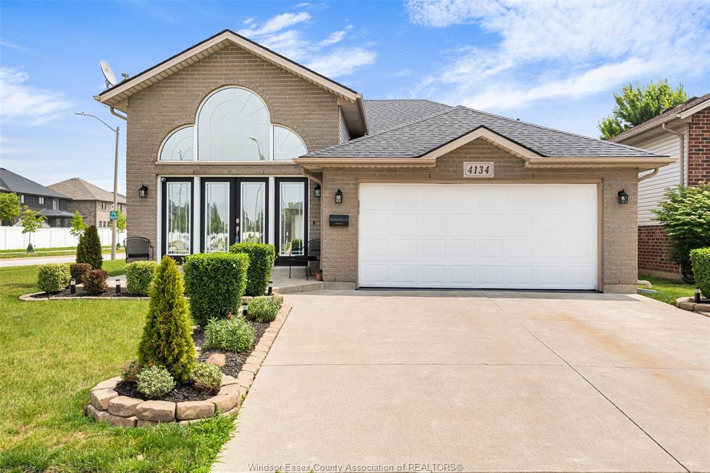 4134-zurich-windsor-ontario-26012788