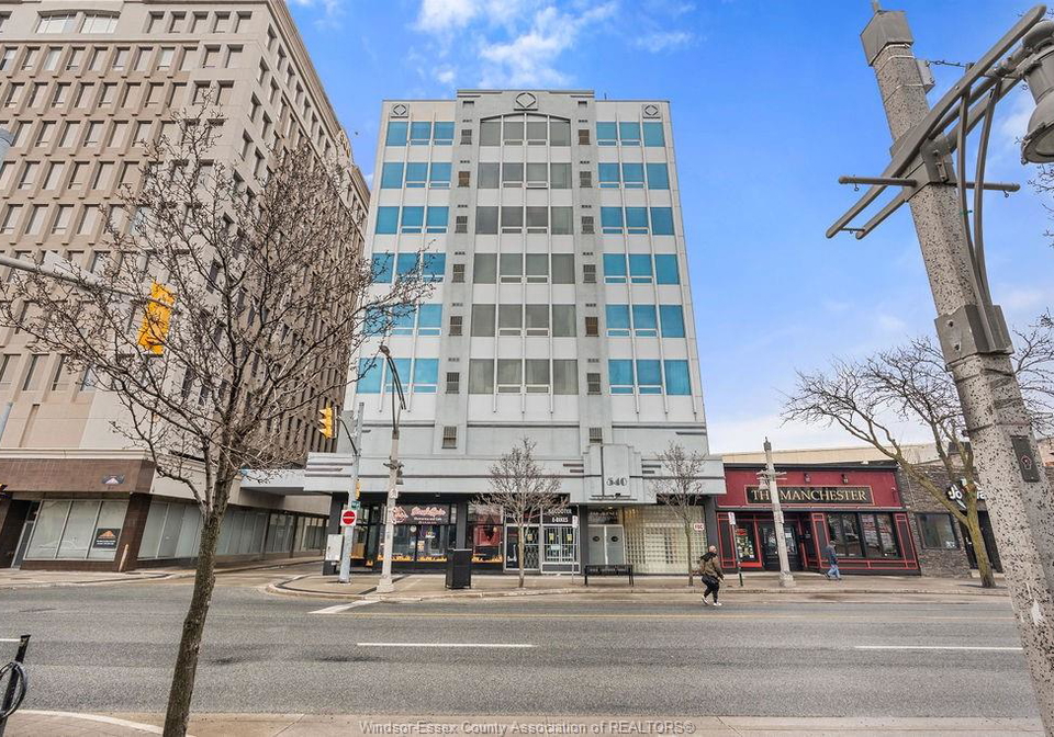 540-ouellette-avenue-windsor-ontario-26012800