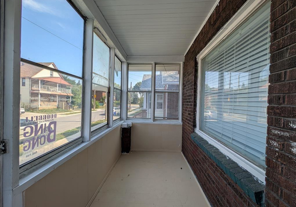 1781-rooney-street-windsor-ontario-26012801