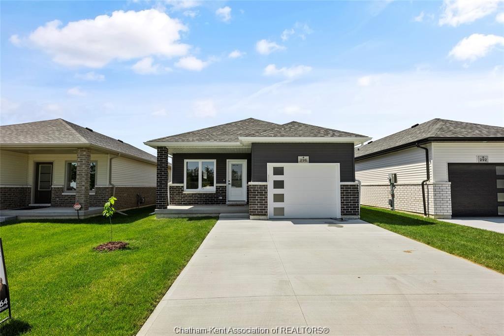 240-ironwood-trail-chatham-ontario-26012802