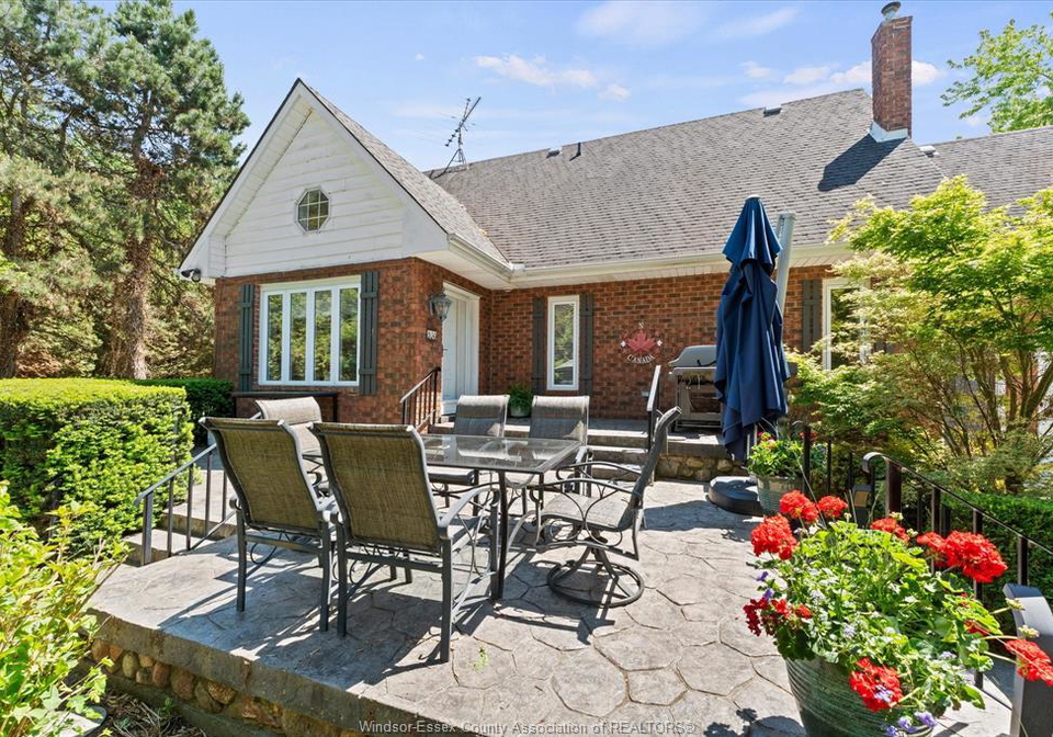 930-road-4-e-cty-18-kingsville-ontario-26012807