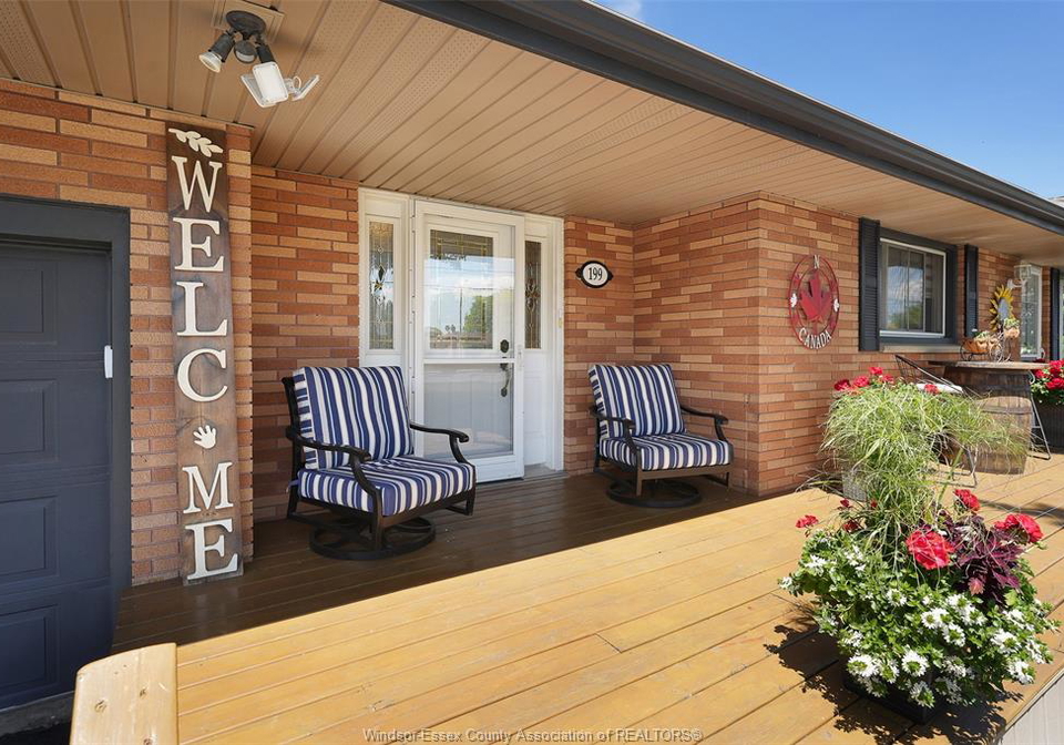 199-notre-dame-street-lakeshore-ontario-26012810