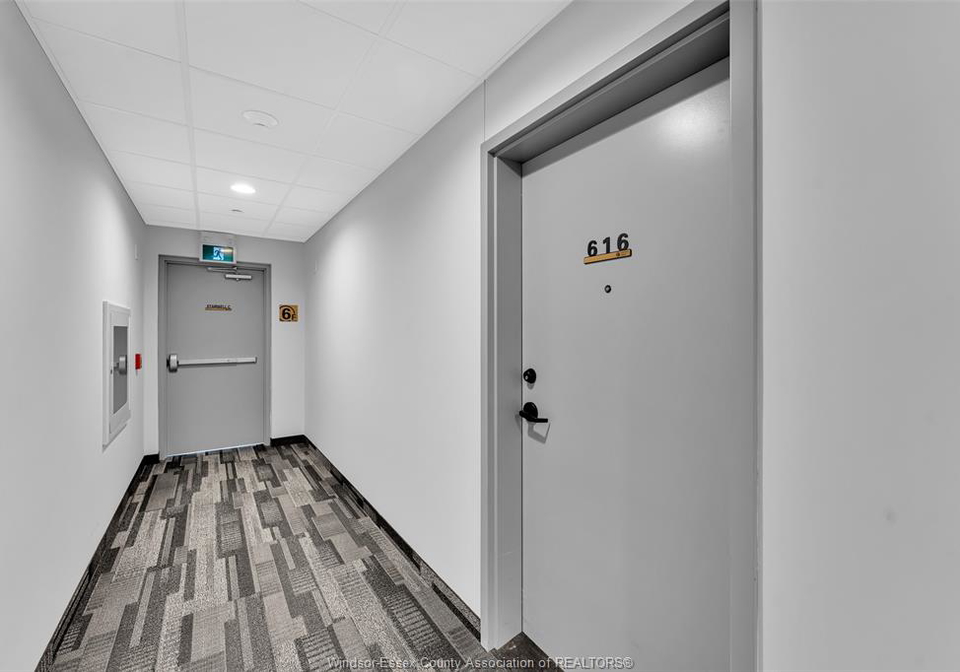 7337-meo-boulevard-lasalle-ontario-26012813