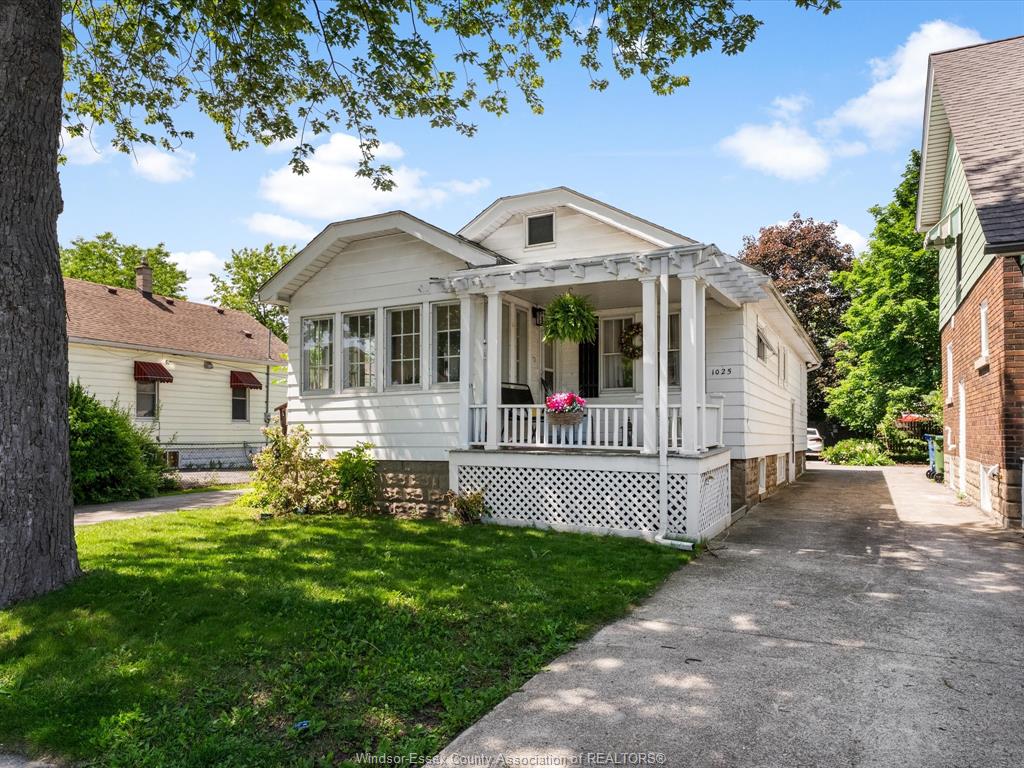 1025-campbell-avenue-windsor-ontario-26012820