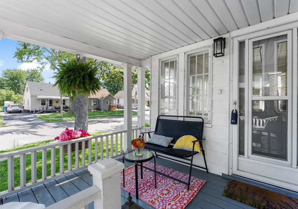 1025-campbell-avenue-windsor-ontario-26012820