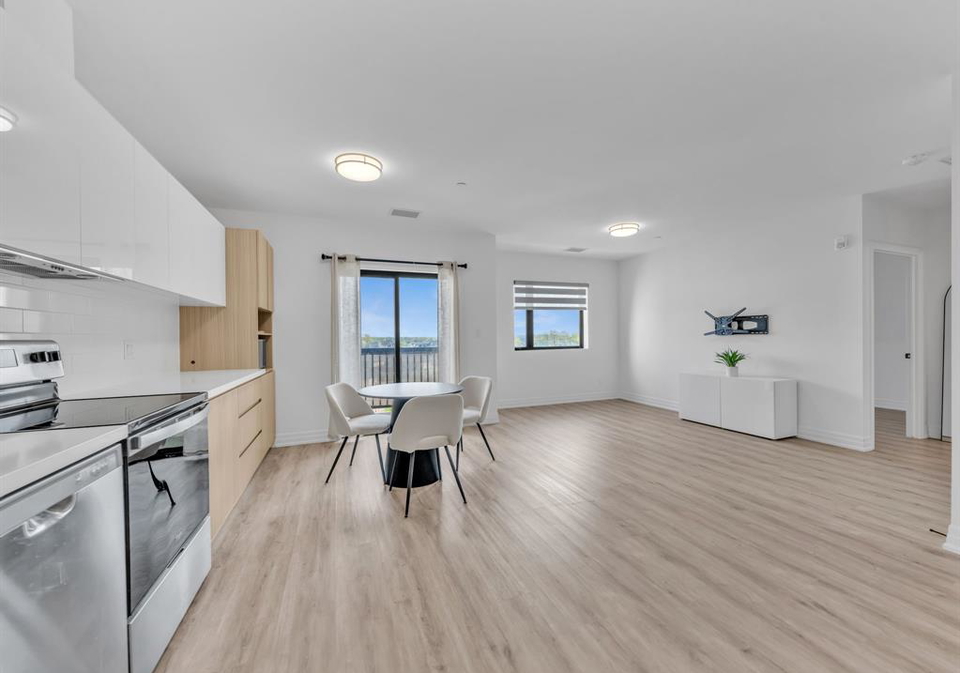 7337-meo-boulevard-lasalle-ontario-26012854
