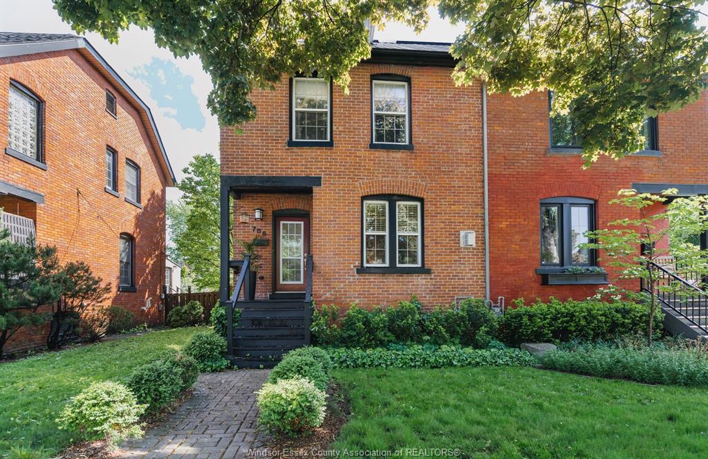 786-monmouth-road-windsor-ontario-26012859