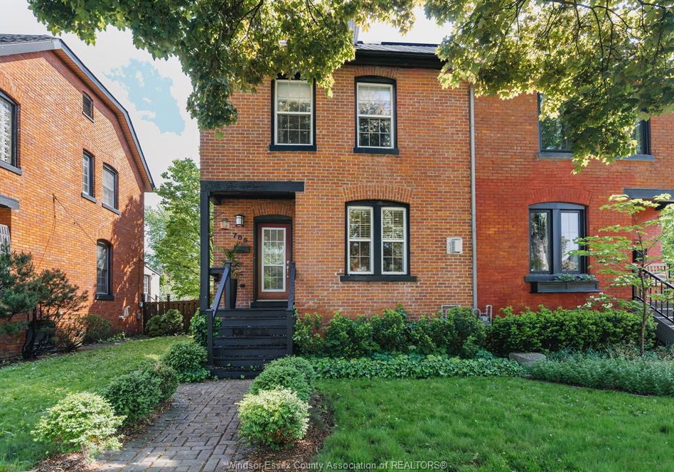 786-monmouth-road-windsor-ontario-26012859