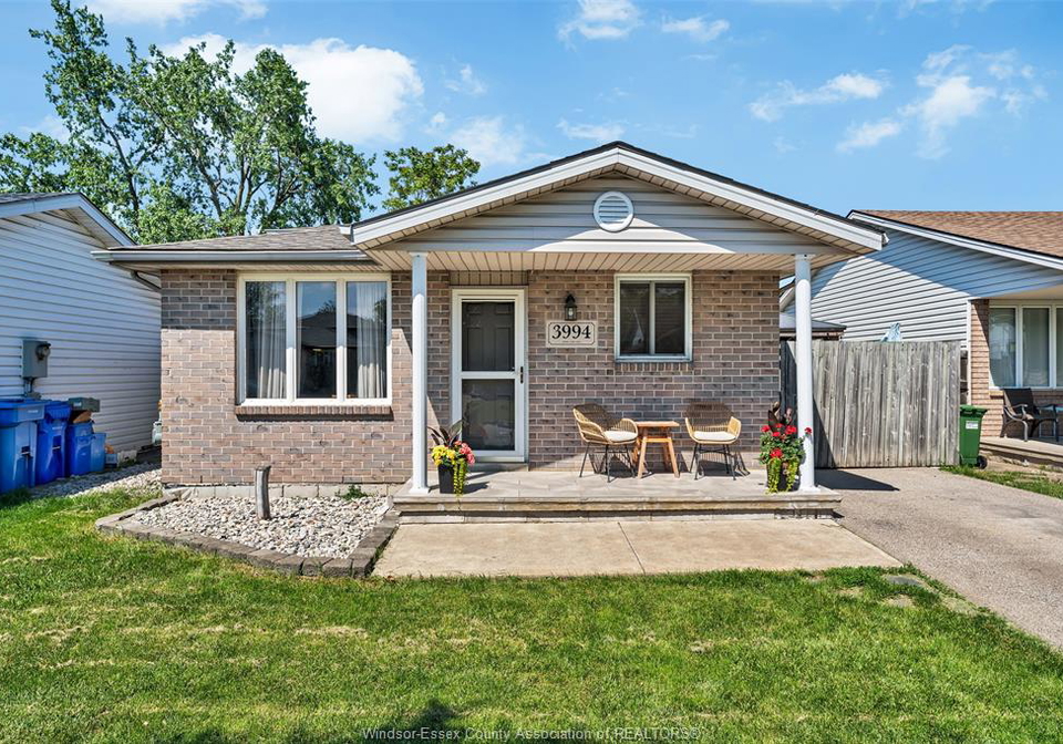 3994-acorn-crescent-windsor-ontario-26012871