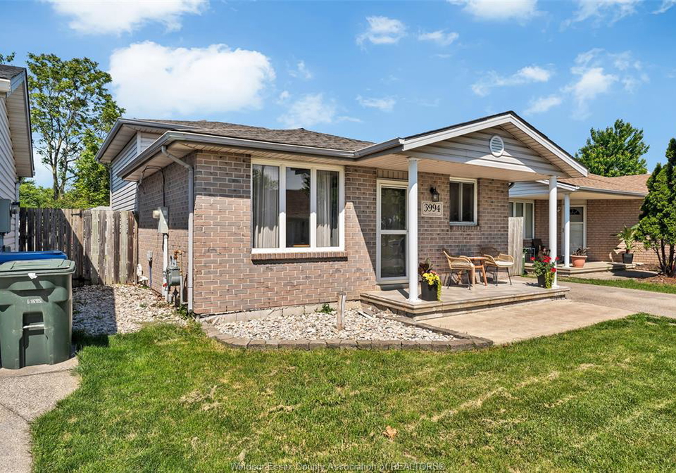 3994-acorn-crescent-windsor-ontario-26012871