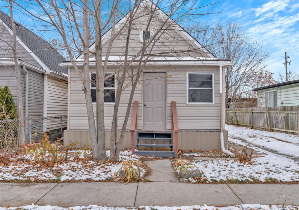 944-maisonville-windsor-ontario-26012873