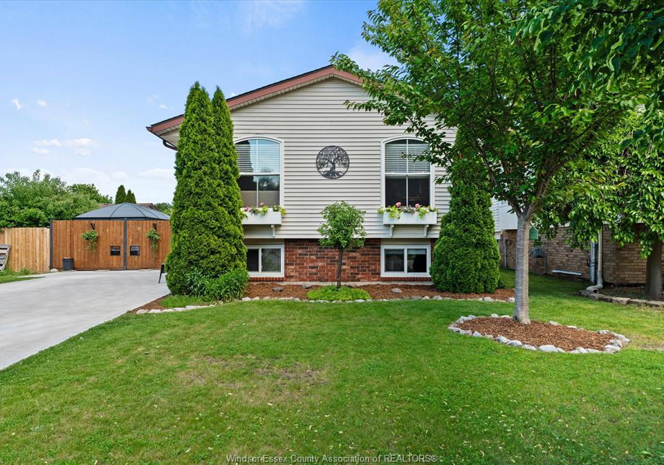 50-tennessee-crescent-amherstburg-ontario-26012874