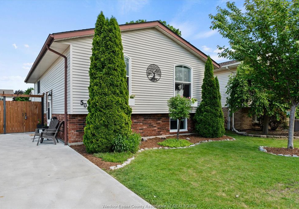 50-tennessee-crescent-amherstburg-ontario-26012874