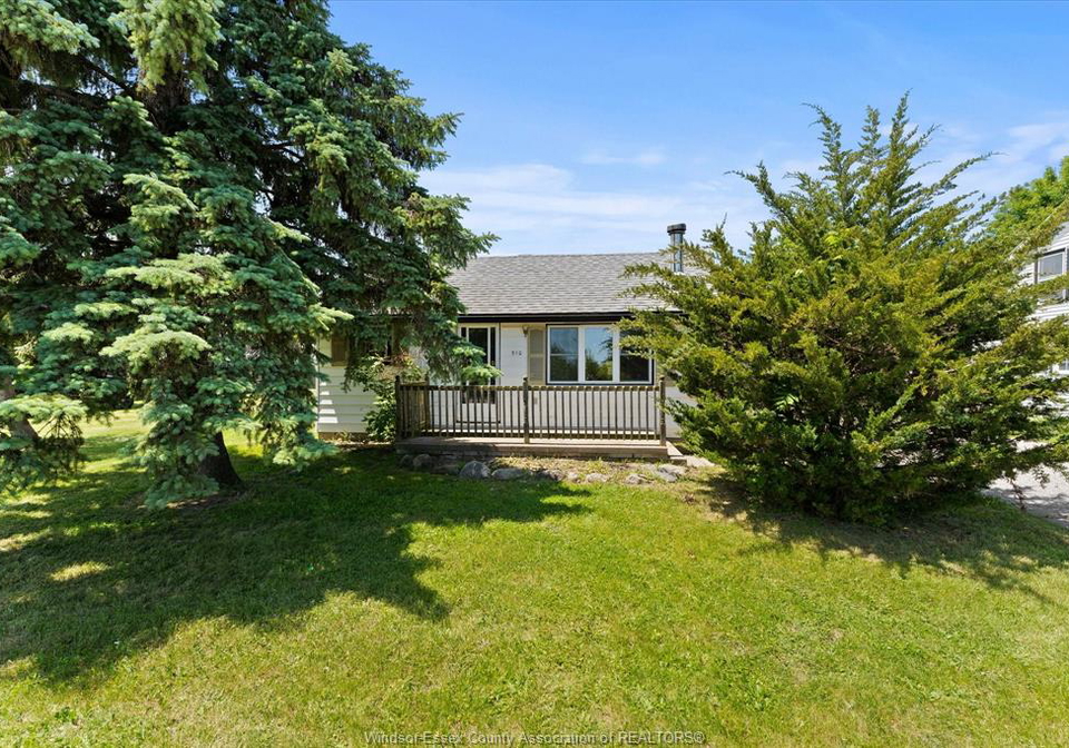 510-arquette-avenue-essex-ontario-26012880
