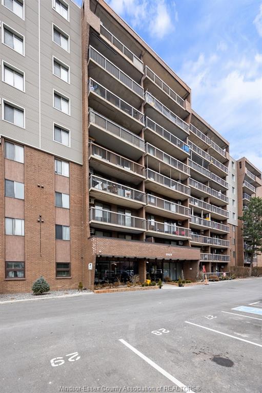3936-wyandotte-street-east-windsor-ontario-26012881