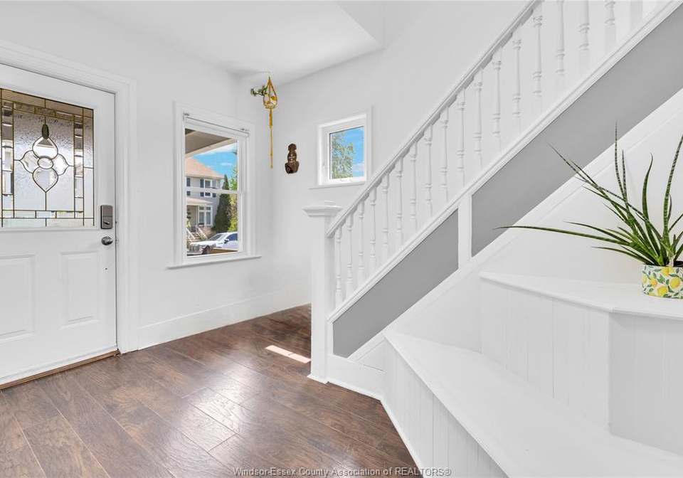 521-windermere-windsor-ontario-26012886
