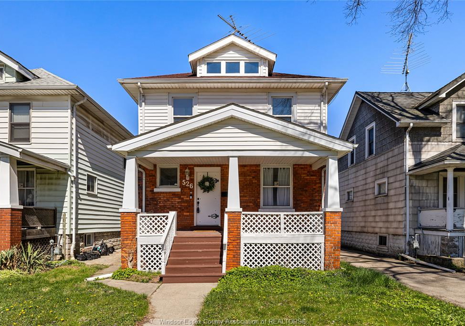 526-curry-windsor-ontario-26012888