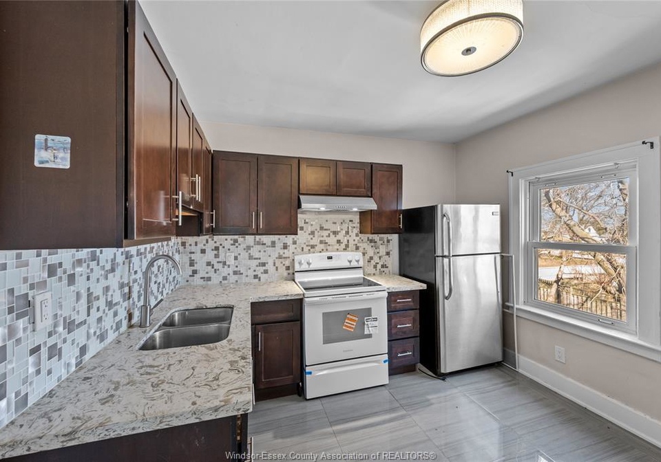 1156-elm-windsor-ontario-26012896