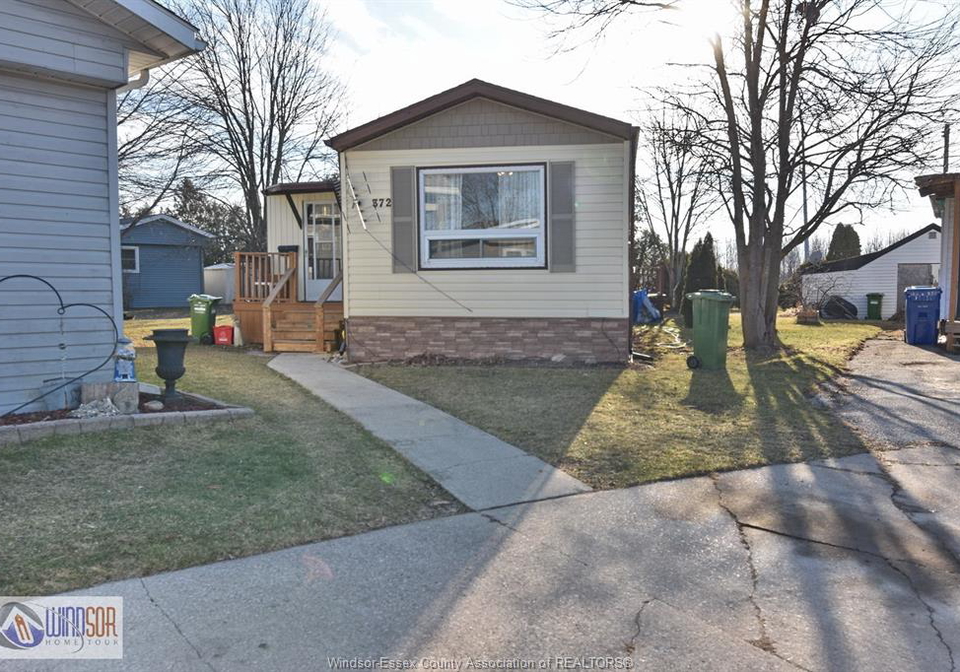 327-regent-court-essex-ontario-26012901