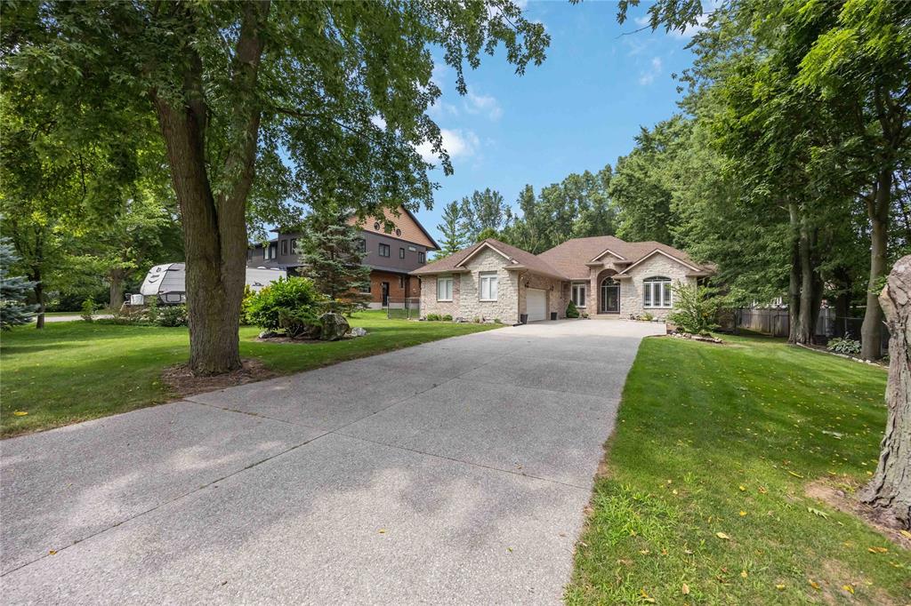 2056-blackwell-road-sarnia-ontario-26012902