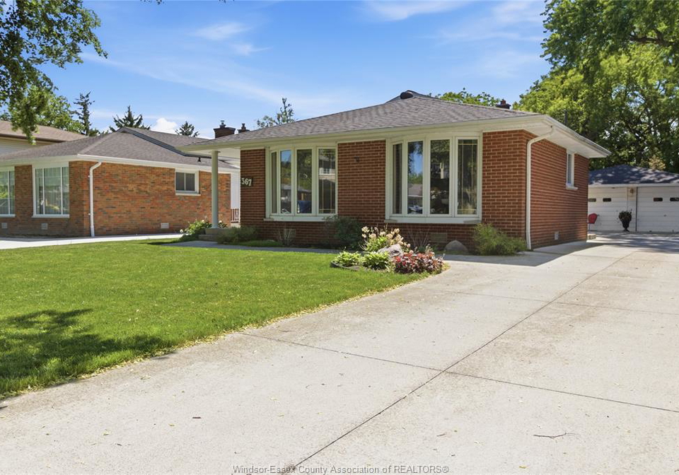 367-genevieve-windsor-ontario-26012911