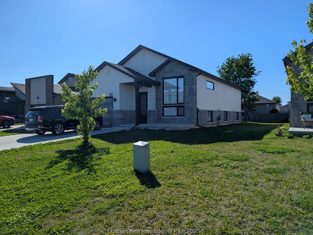 88-arrowhead-lane-chatham-ontario-26012917