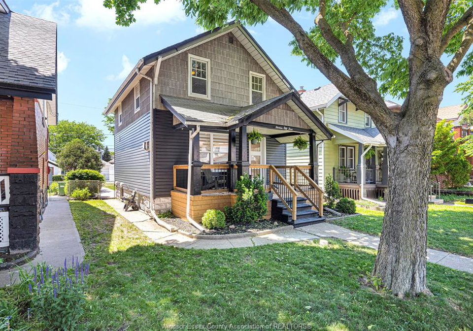 1353-moy-ave-windsor-ontario-26012920