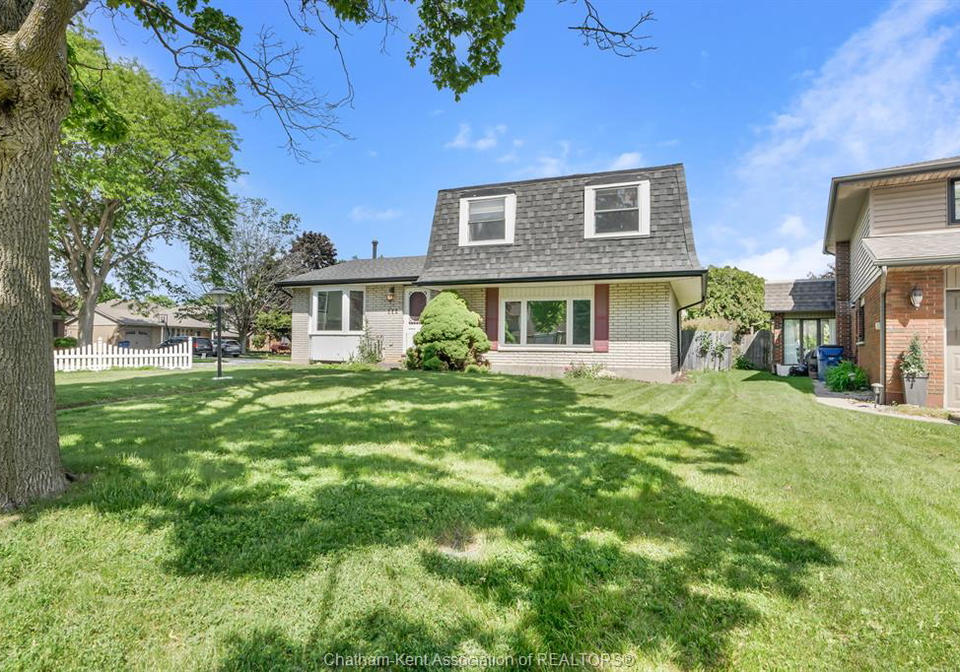 115-parkwood-drive-chatham-ontario-26012921