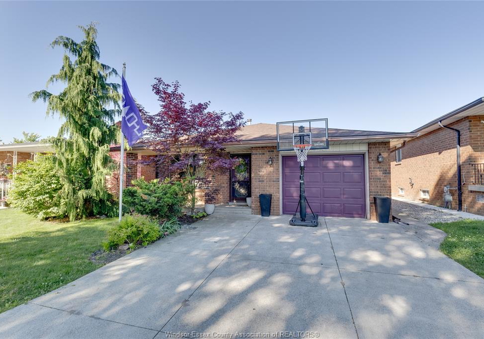 2841-garvey-crescent-windsor-ontario-26012950