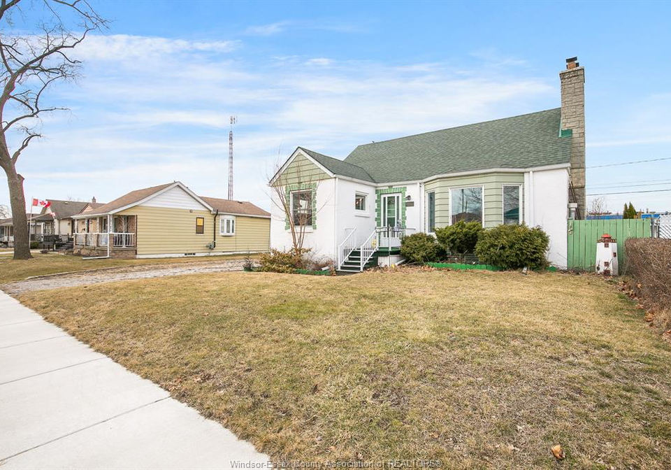 2653-alexis-street-windsor-ontario-26012959
