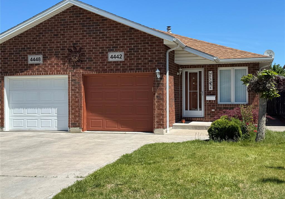 4442-tumbleweed-windsor-ontario-26012968