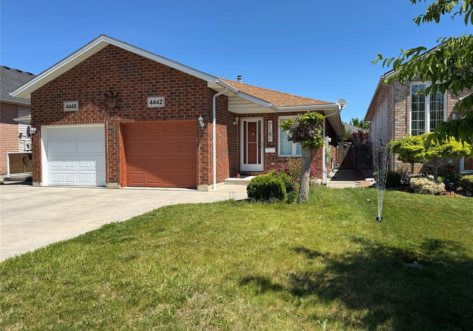 4442-tumbleweed-windsor-ontario-26012968