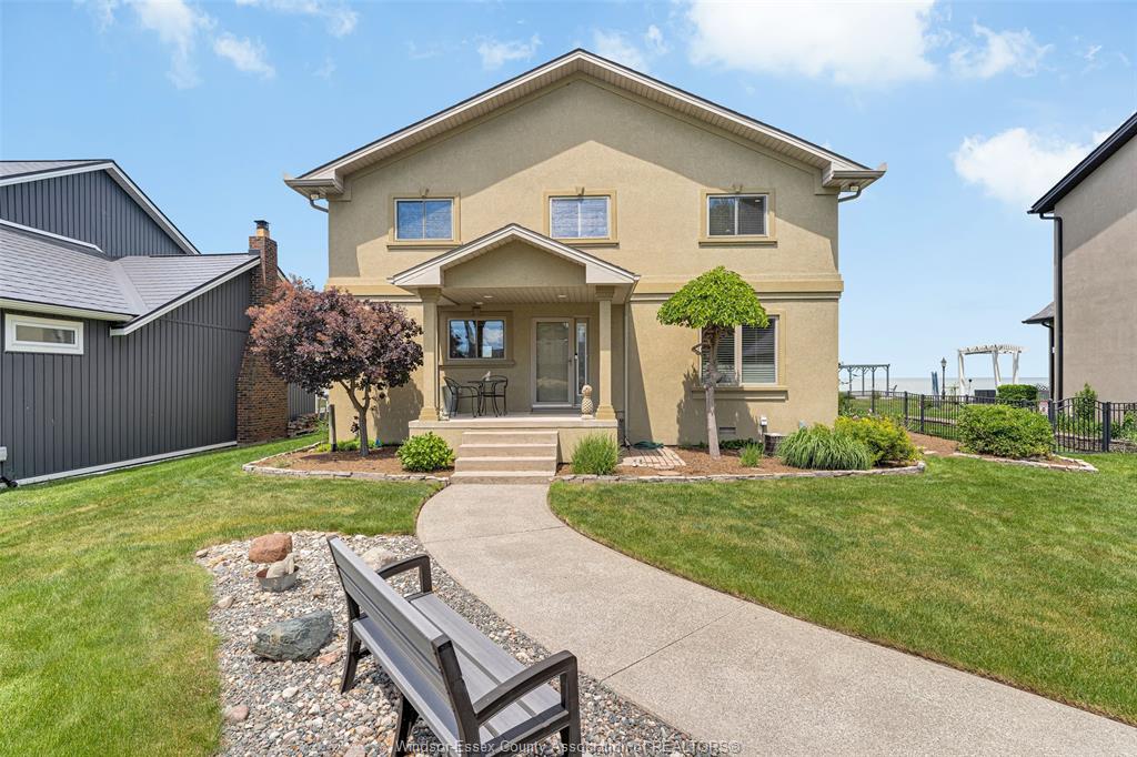 281-lakeview-drive-belle-river-ontario-26012985