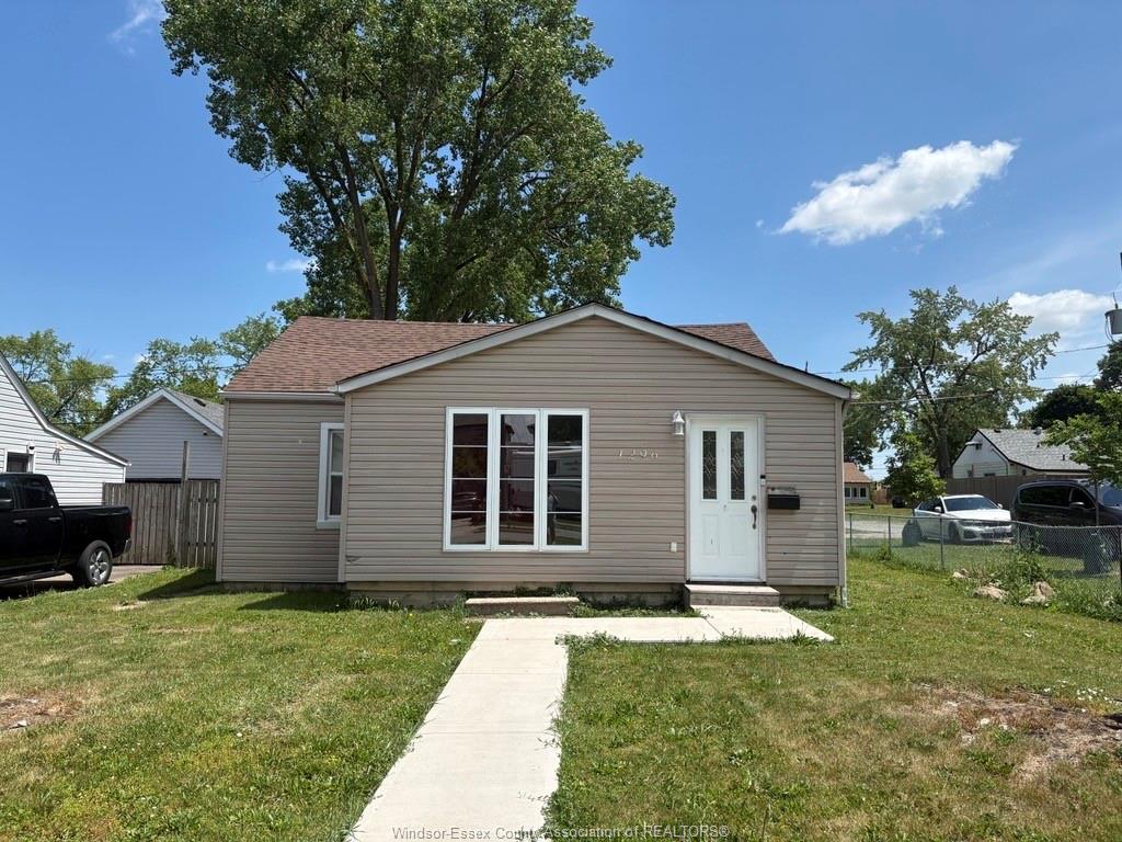 1296-elm-avenue-windsor-ontario-26012992