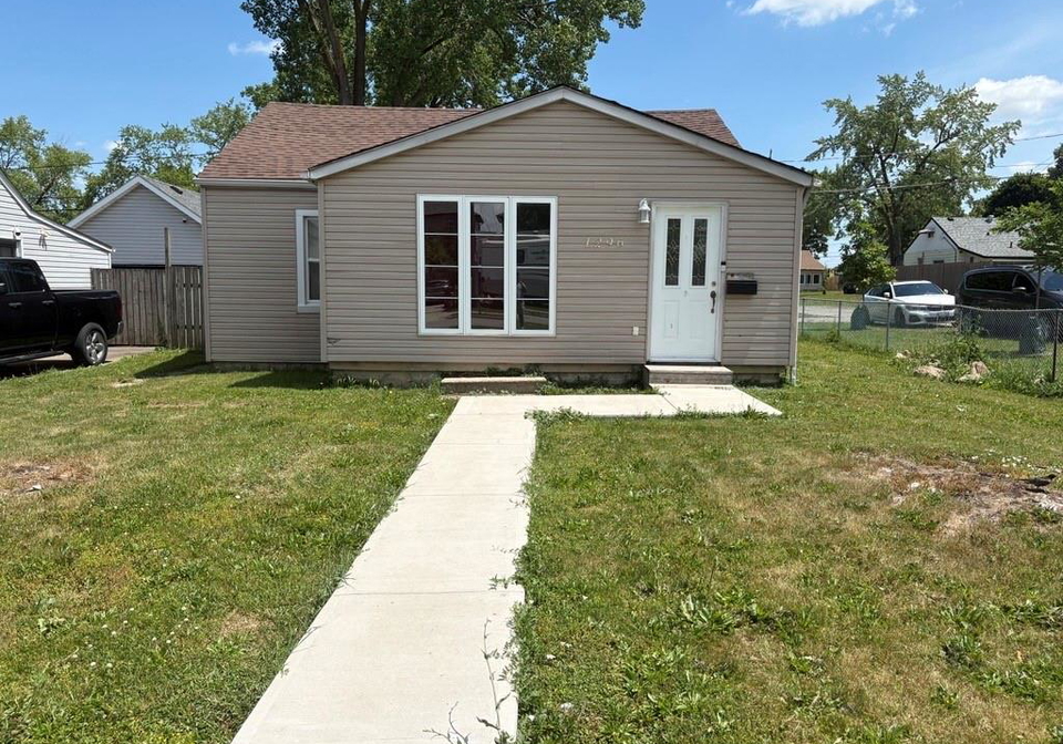 1296-elm-avenue-windsor-ontario-26012992