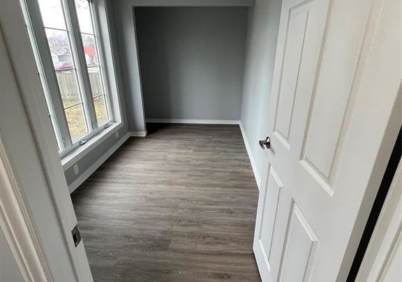 1296-elm-avenue-windsor-ontario-26012992