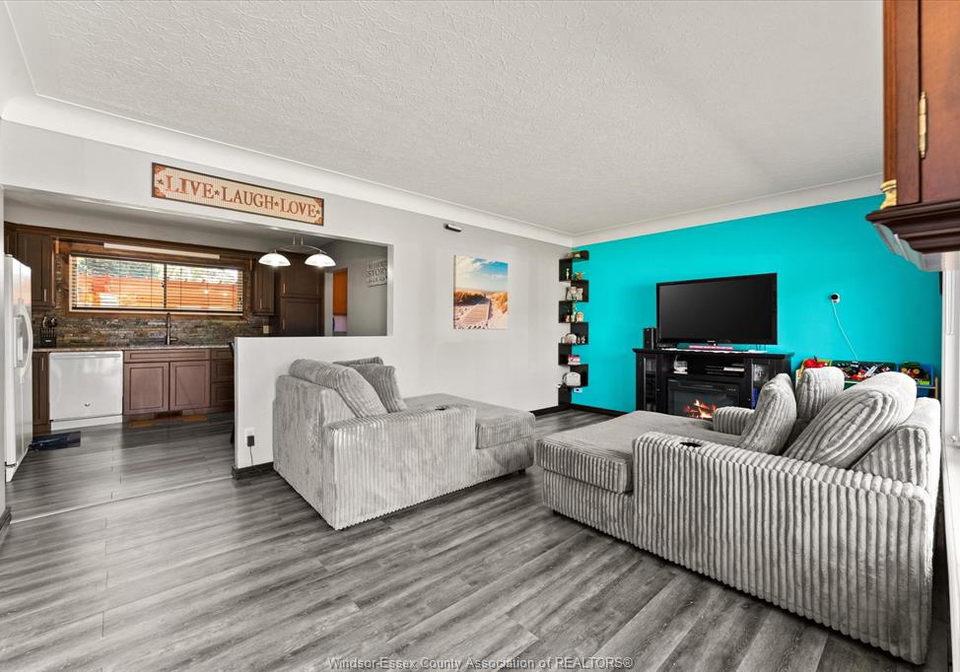 67-danforth-avenue-leamington-ontario-26013016