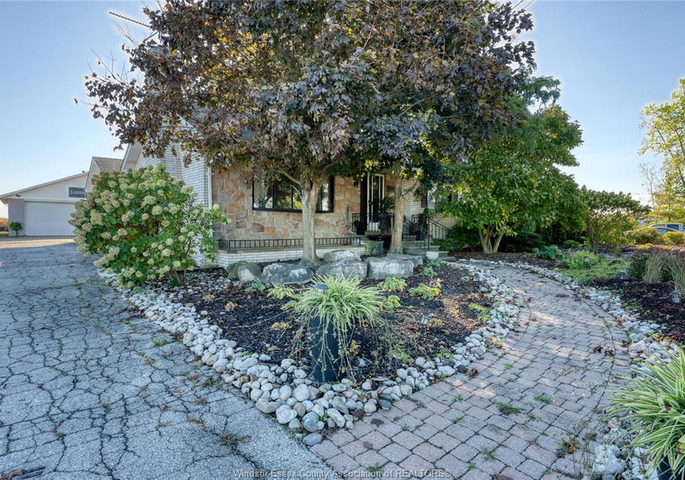 4774-8th-concession-road-windsor-ontario-26013023