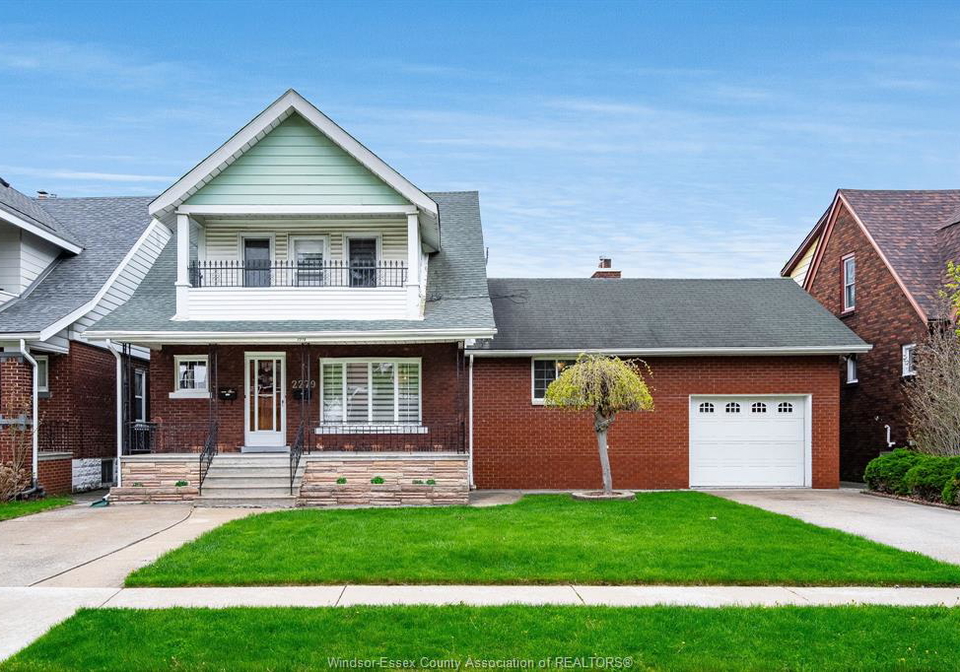2279-lillian-avenue-windsor-ontario-26013024