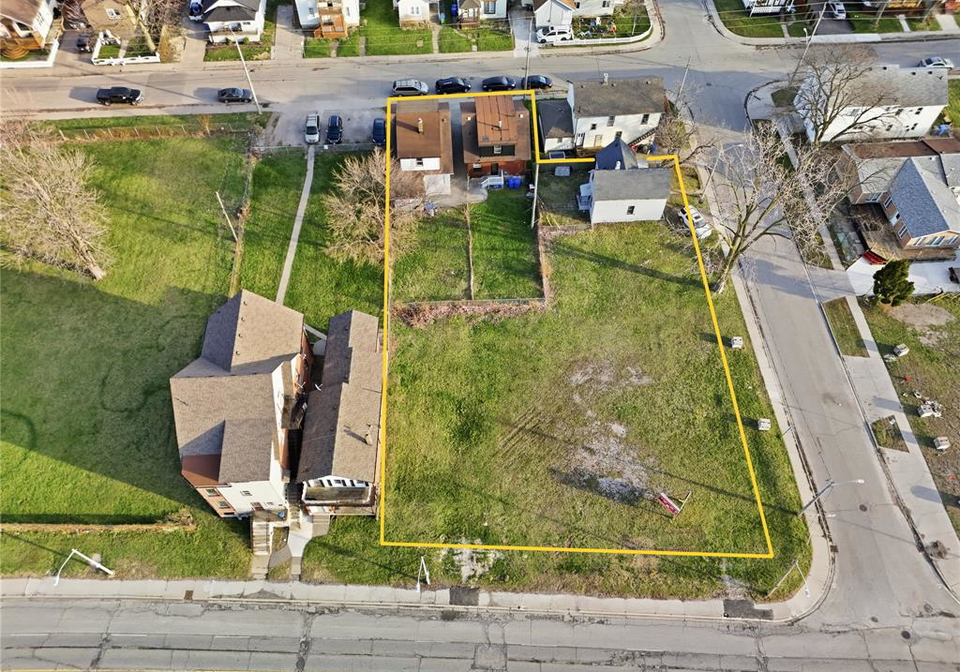 819-829-riverside-avenue-windsor-ontario-26013028