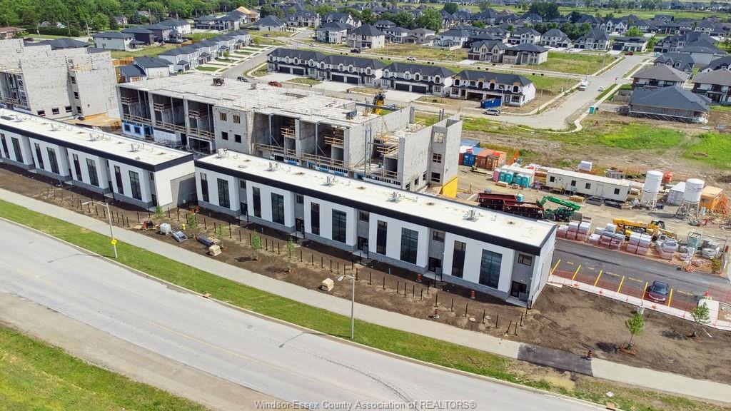 4300-laurier-parkway-lasalle-ontario-26013035